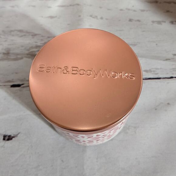 NEW Bath & Body Works Raspberry Mimosa 3-Wick Candle Home Fragrance 14.5oz - Picture 3 of 5